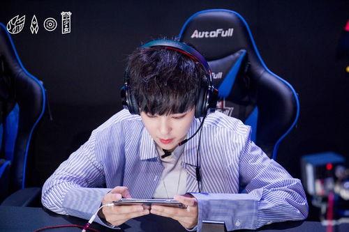 吃瓜的电竞少女是谁啊视频,视频走红背后的故事