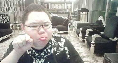 刘老板碎嘴子吃瓜视频,揭秘娱乐圈幕后故事